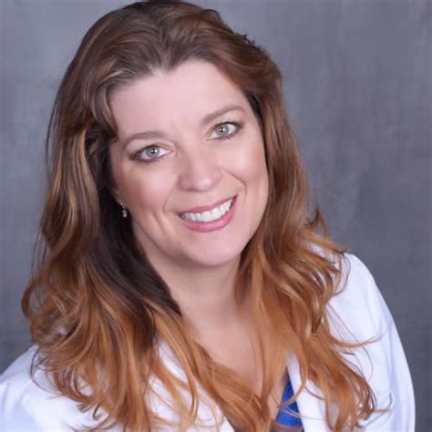 Dr. Annalee Kruyer, DDS, Dentistry Practitioner .